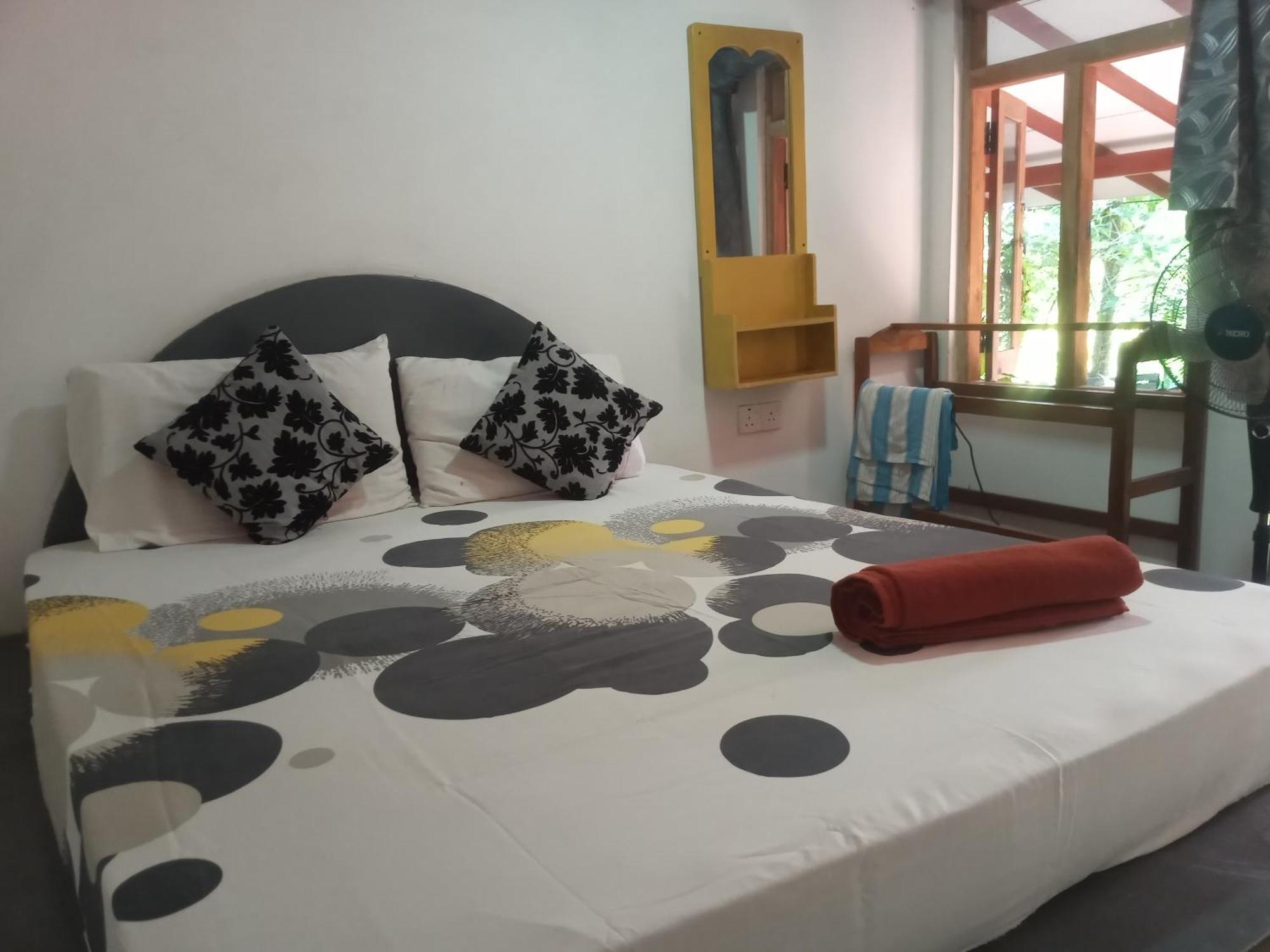 Angry Birds Homestay Habarana Exterior photo