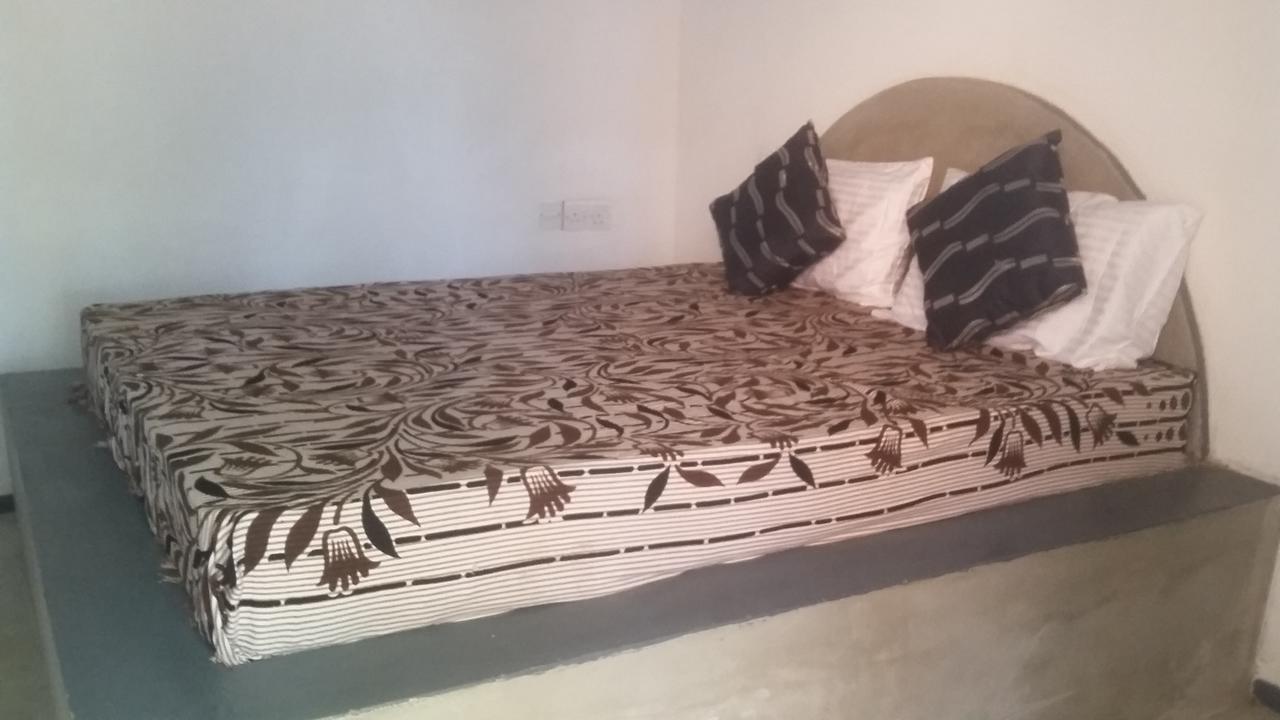 Angry Birds Homestay Habarana Exterior photo