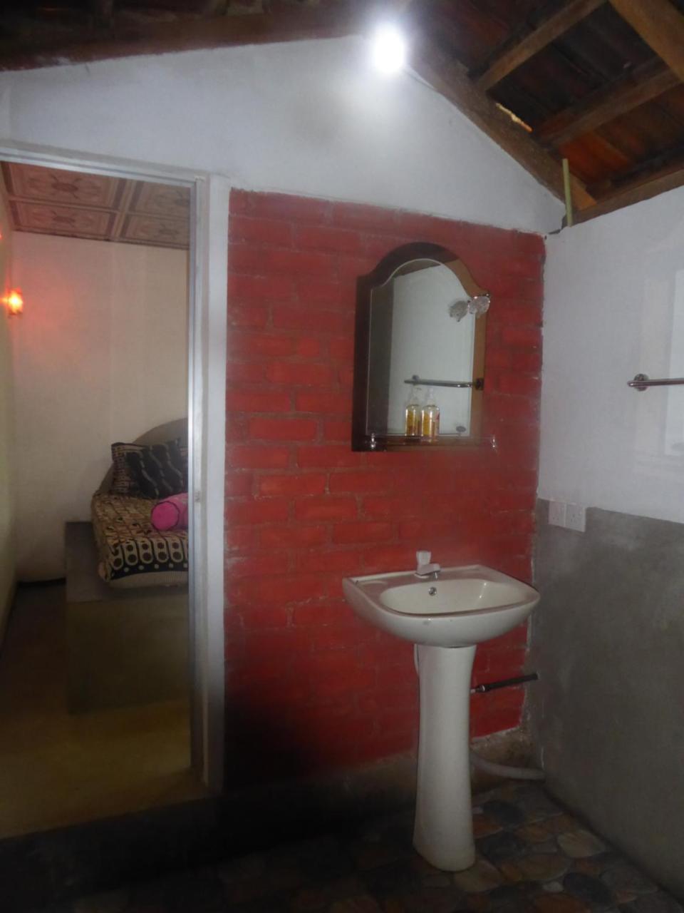 Angry Birds Homestay Habarana Exterior photo