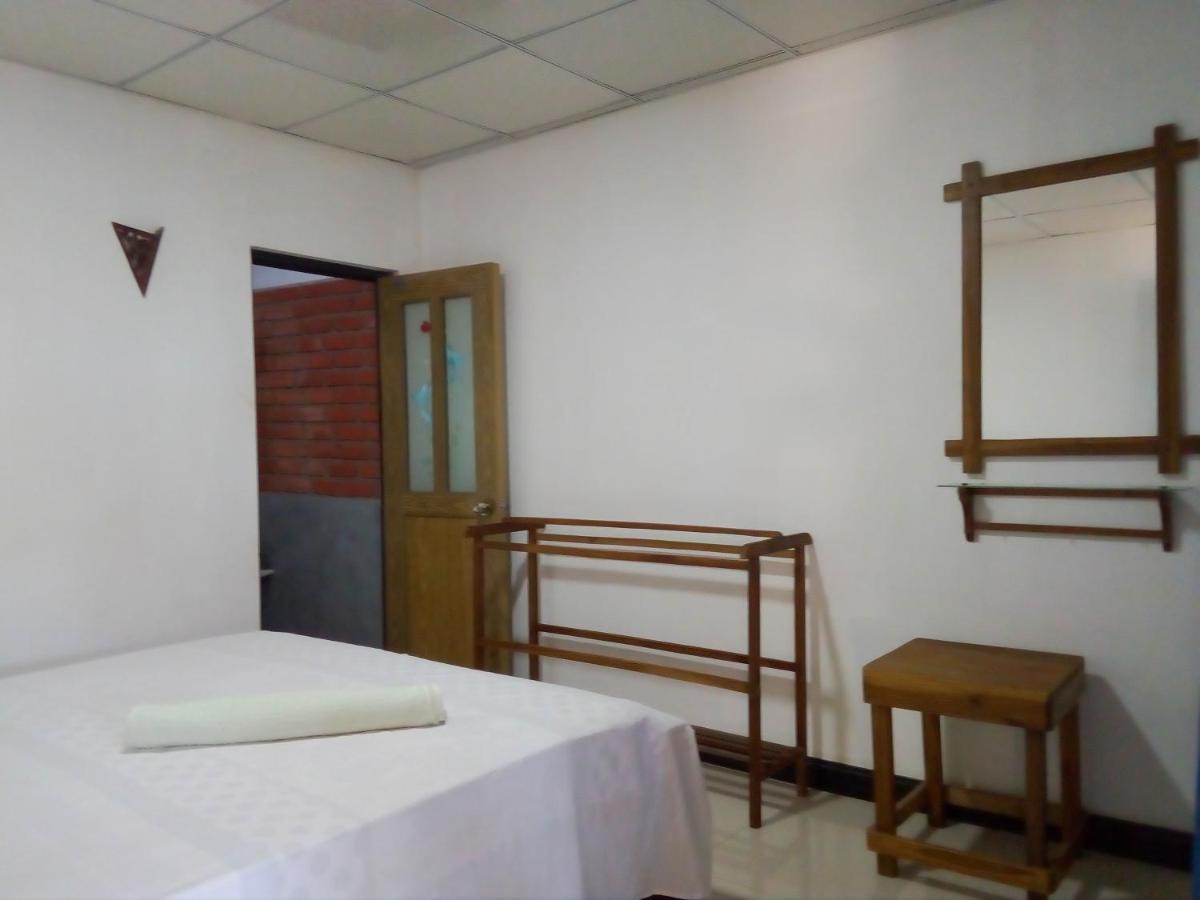 Angry Birds Homestay Habarana Exterior photo
